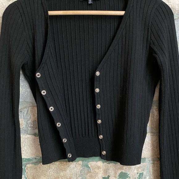 Blāshe black cropped cardigan with snap buttons - Picture 3 of 4